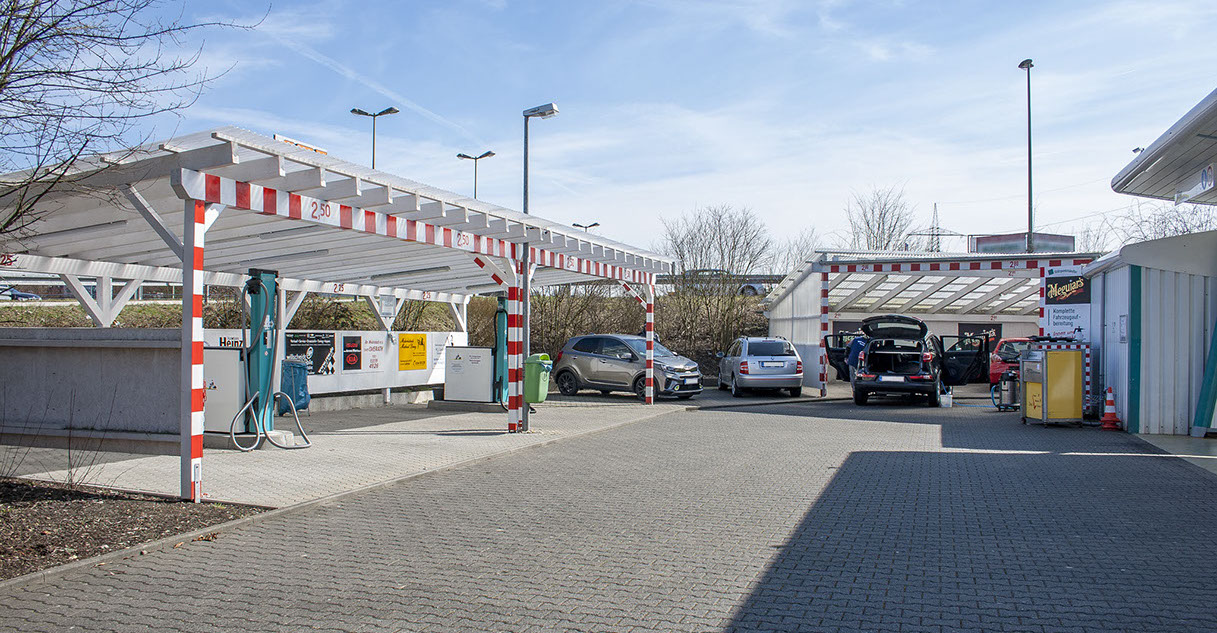 WAP-Waschanlage - SB-Saugen – Überdachte Plätze