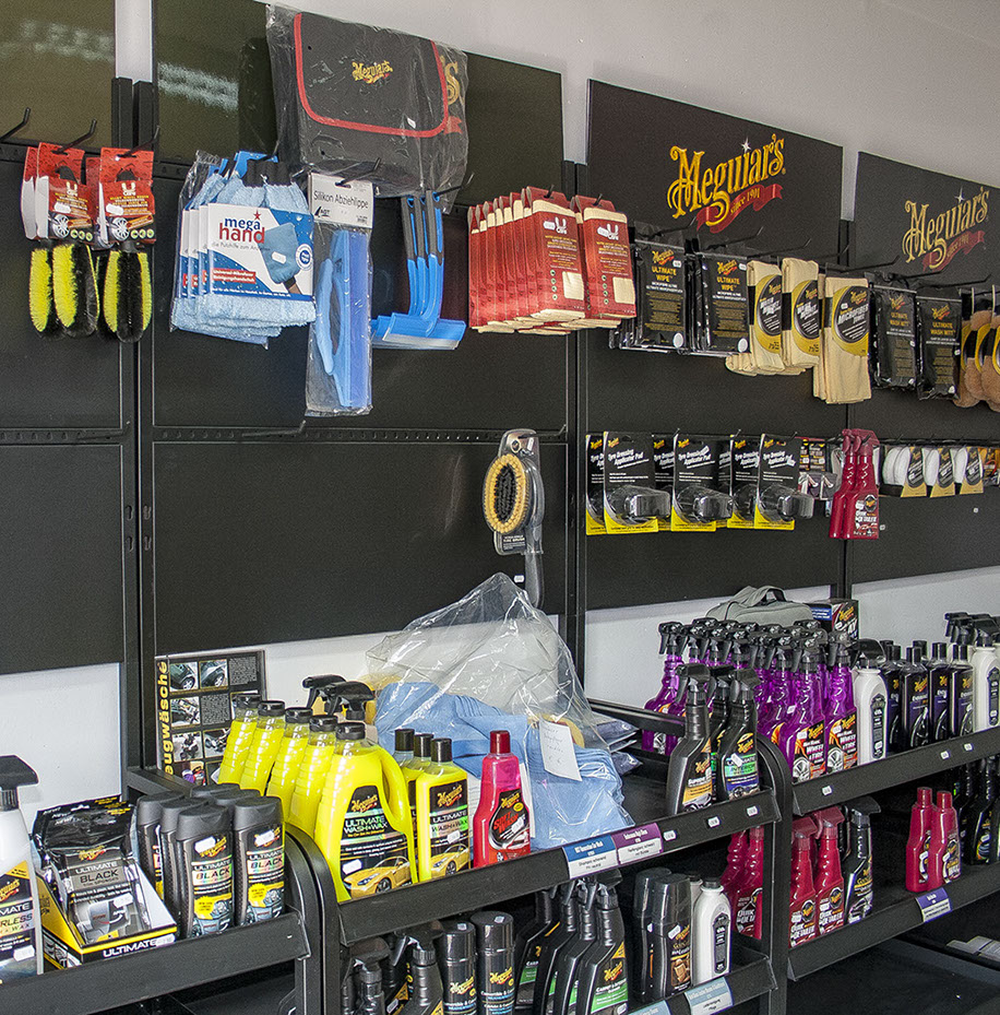 WAP-Waschanlage der Shop mit Markenprodukten zur Fahrzeug-Pflege