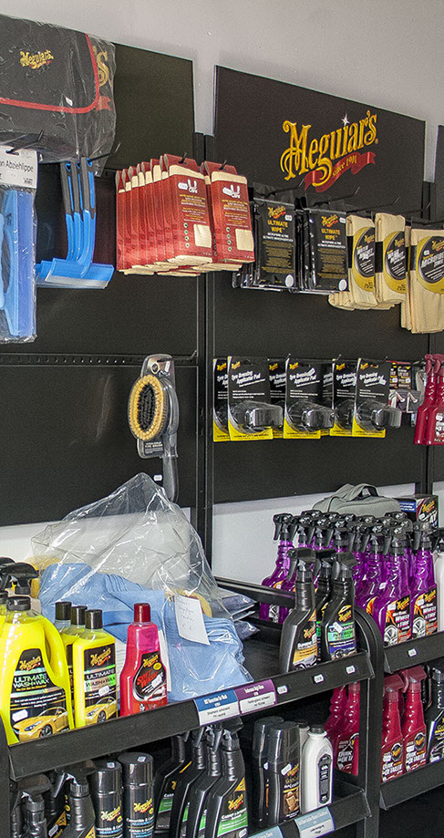 WAP-Waschanlage der Shop mit Markenprodukten zur Fahrzeug-Pflege