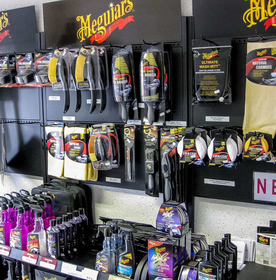 WAP-Waschanlage der Shop mit Markenprodukten zur Fahrzeug-Pflege