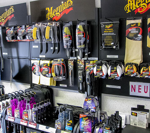 WAP-Waschanlage der Shop mit Markenprodukten zur Fahrzeug-Pflege